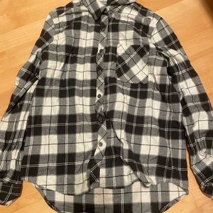 Used black and white women’s flannel. Size small brand me to we